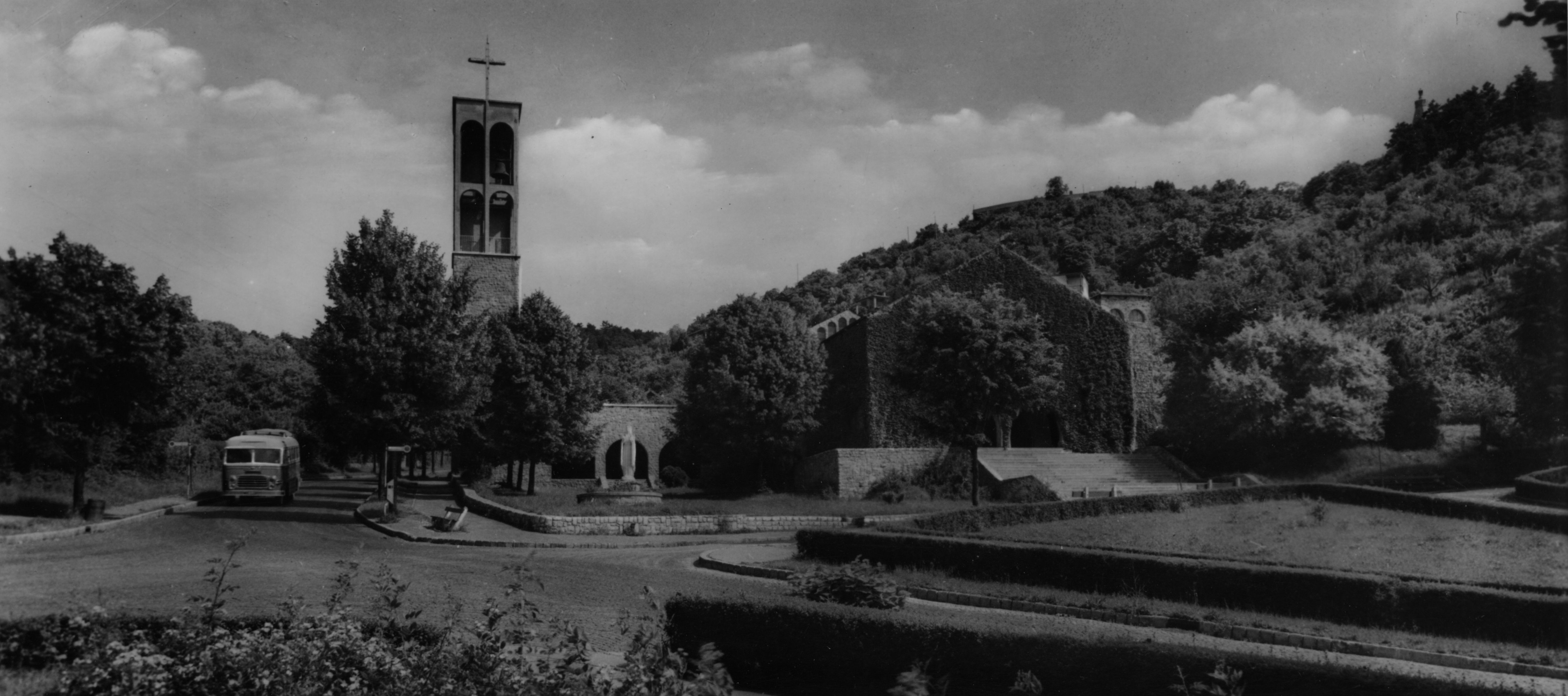 Pécs A Pálos templom