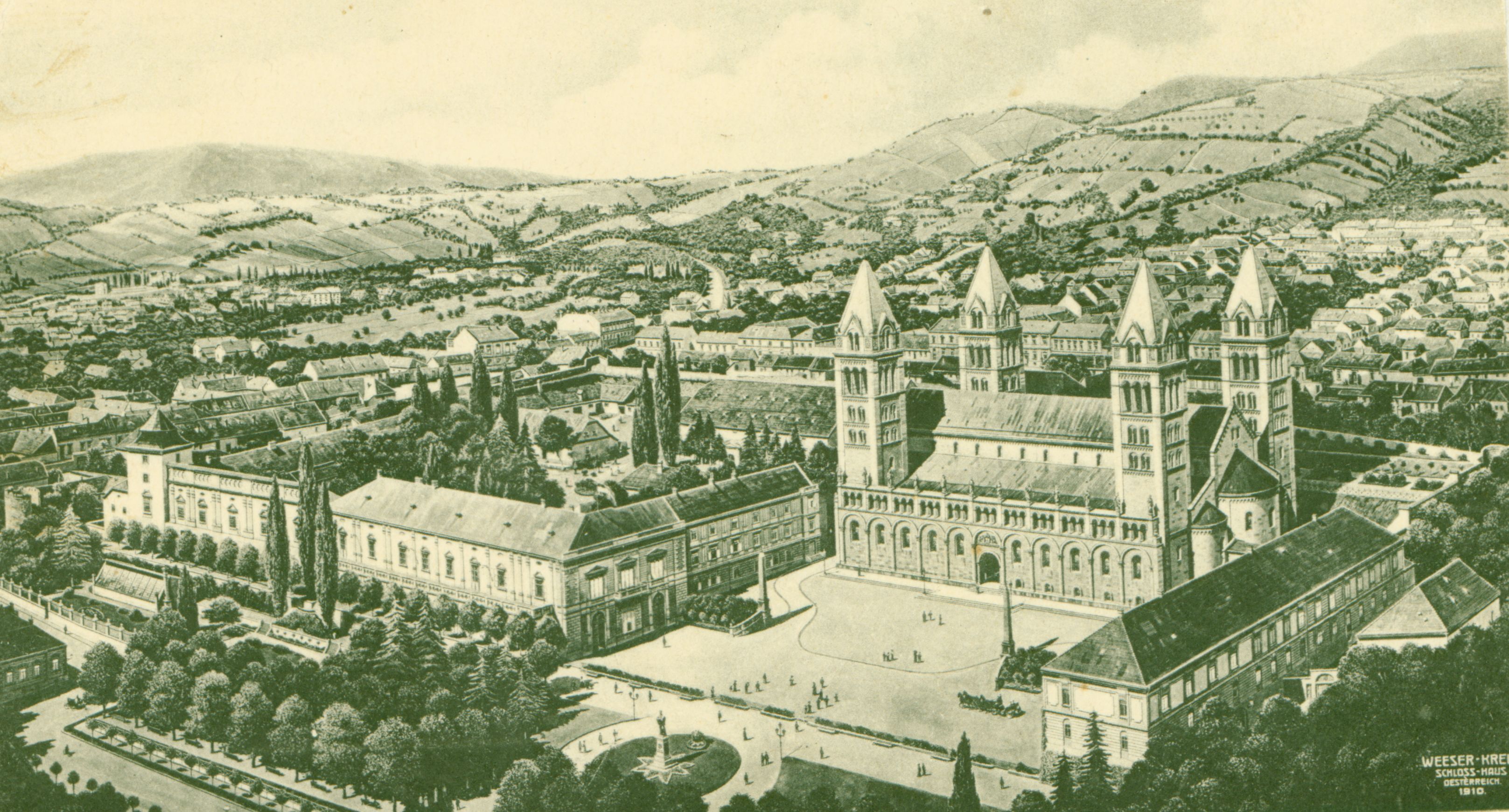 Pécs A Székesegyház és a püspöki palota látképe