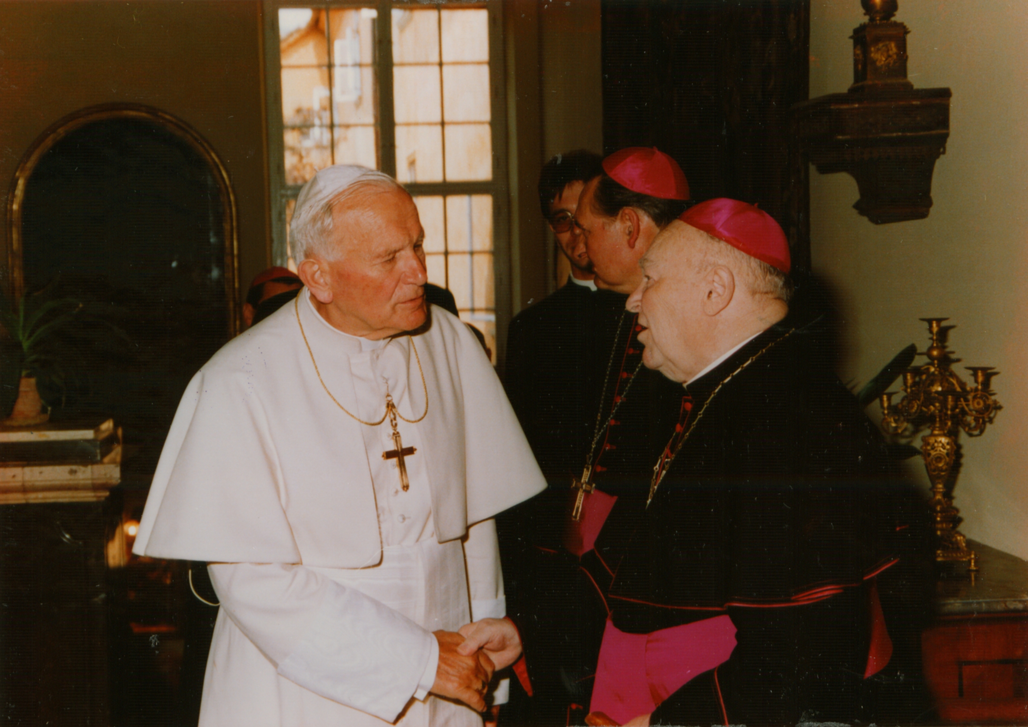 Pécs Pápalátogatás - II. János Pál pápa és Cserháti József püspök