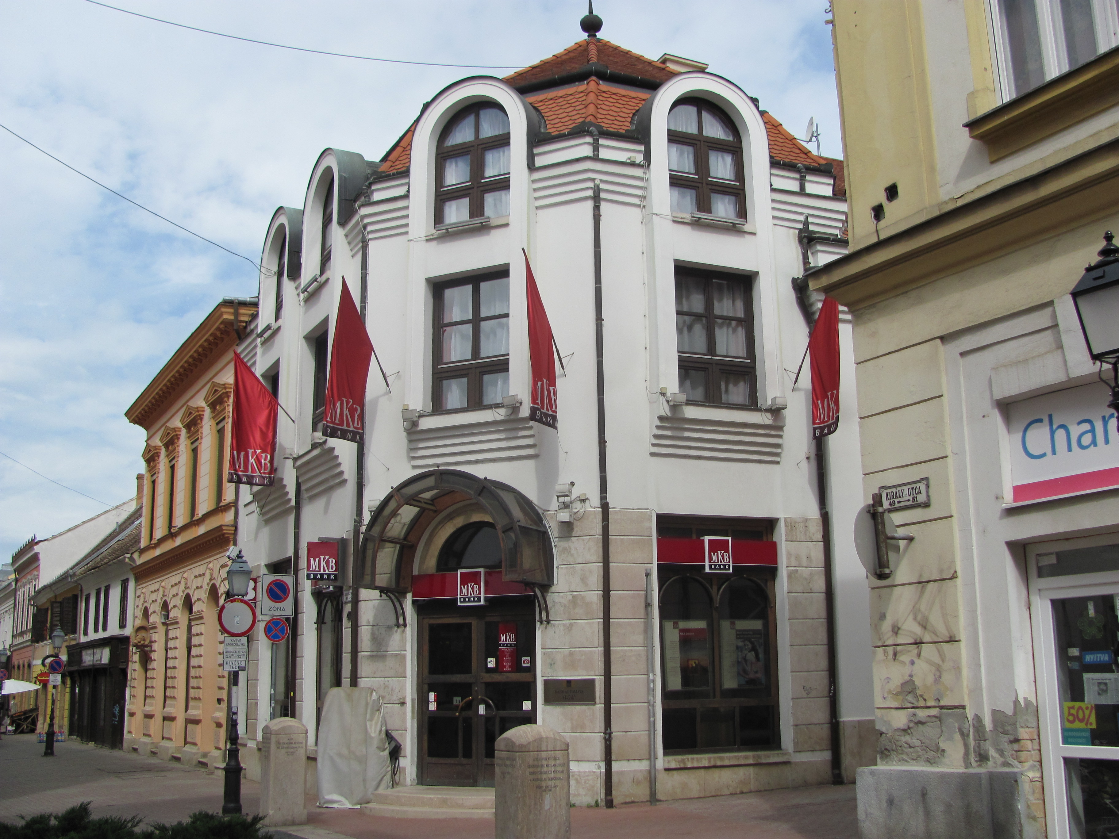 Pécs MKB Bank a Király utcában