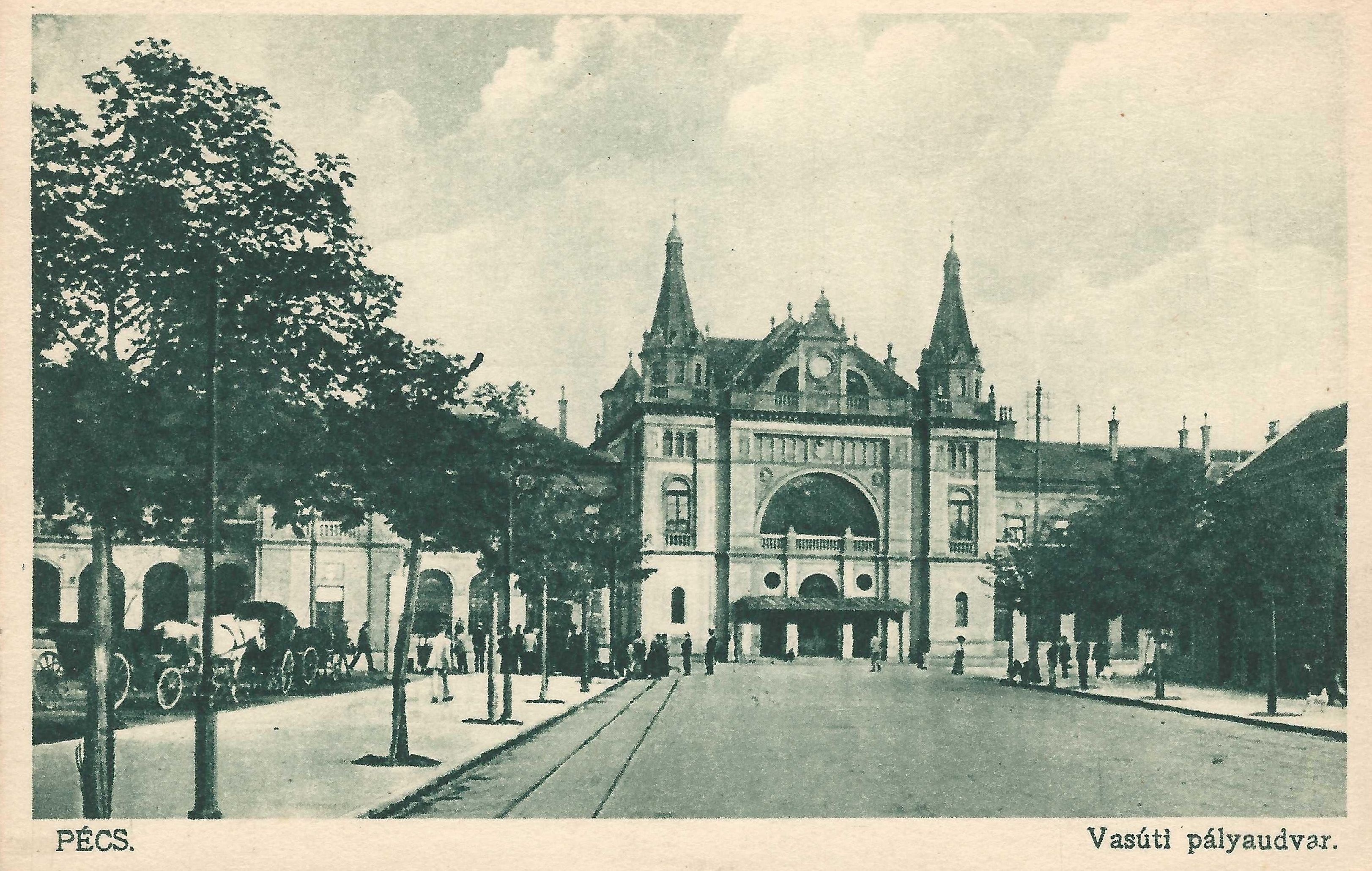 Pécs Levelezőlap a főpályaudvarról az 1920-as évekből