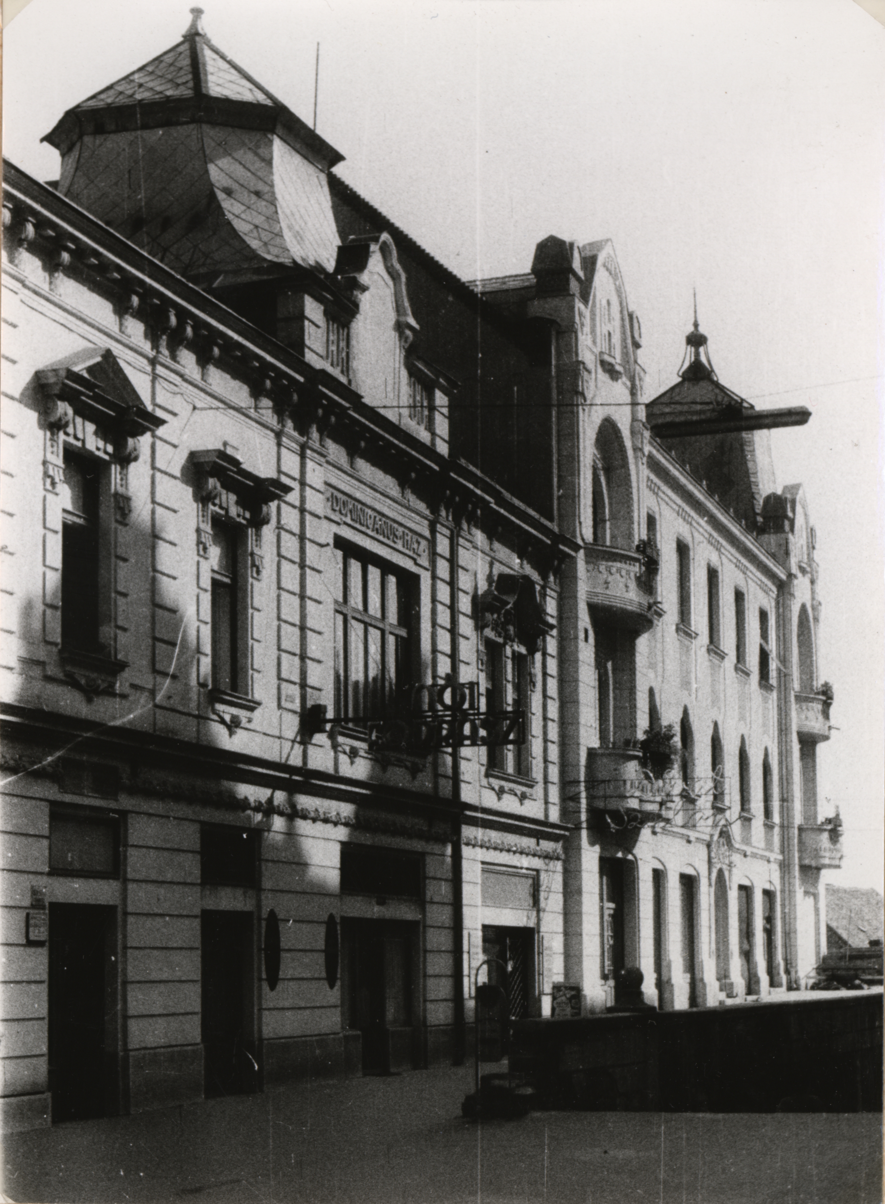 Pécs A Színház téri Dominikánus ház 1966-ban