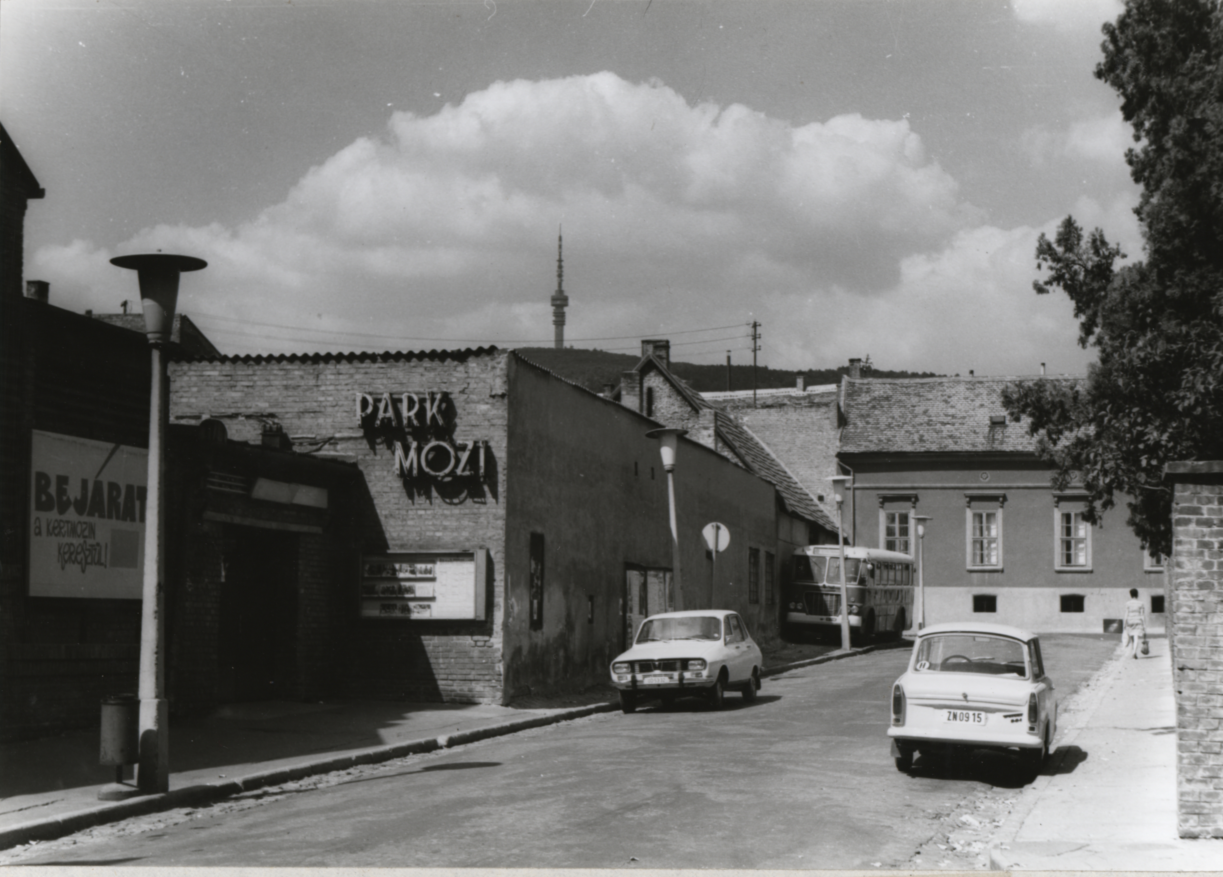 Pécs Park mozi, 1977