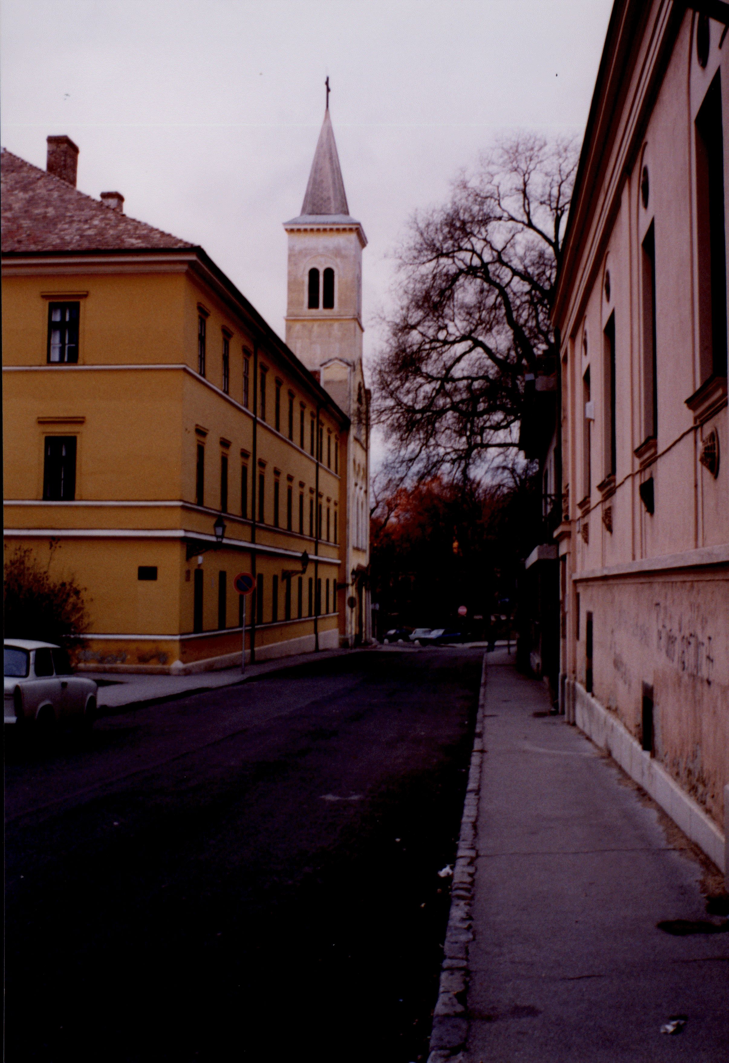 Pécs Apáca utca a 2000-es években