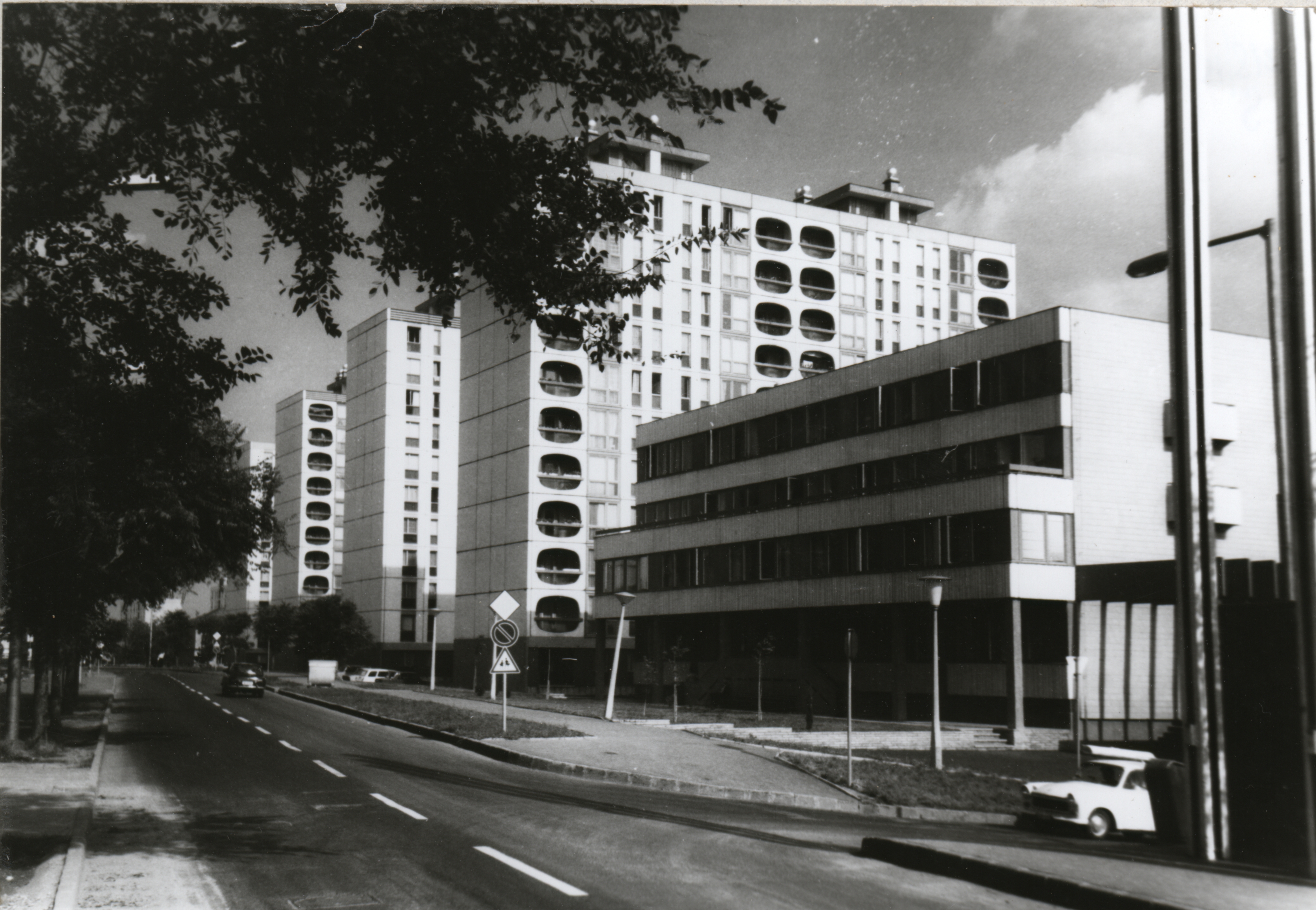 Pécs Ifjúság útja 1979-ből