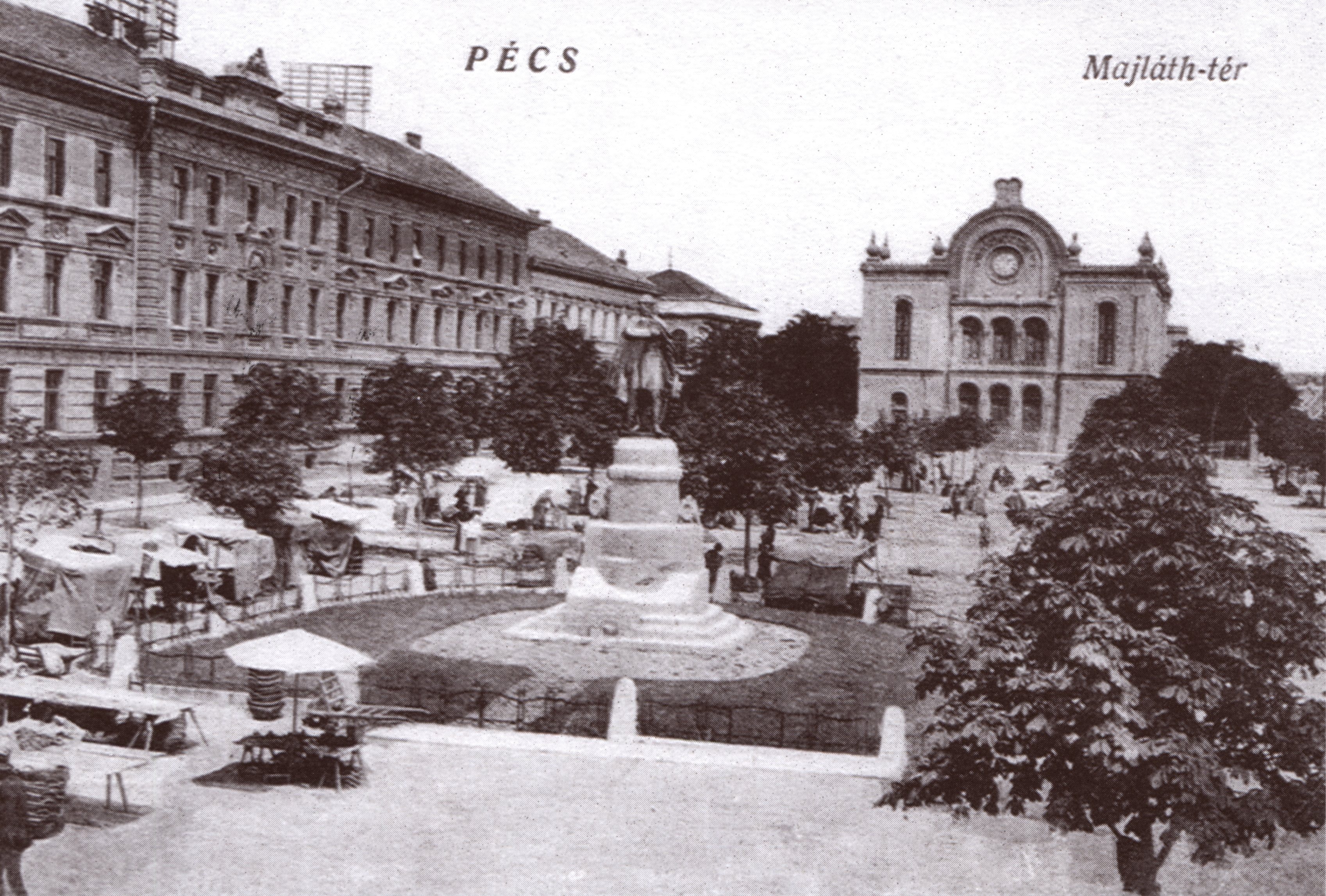 Pécs Levelezőlapok a Kossuth térről