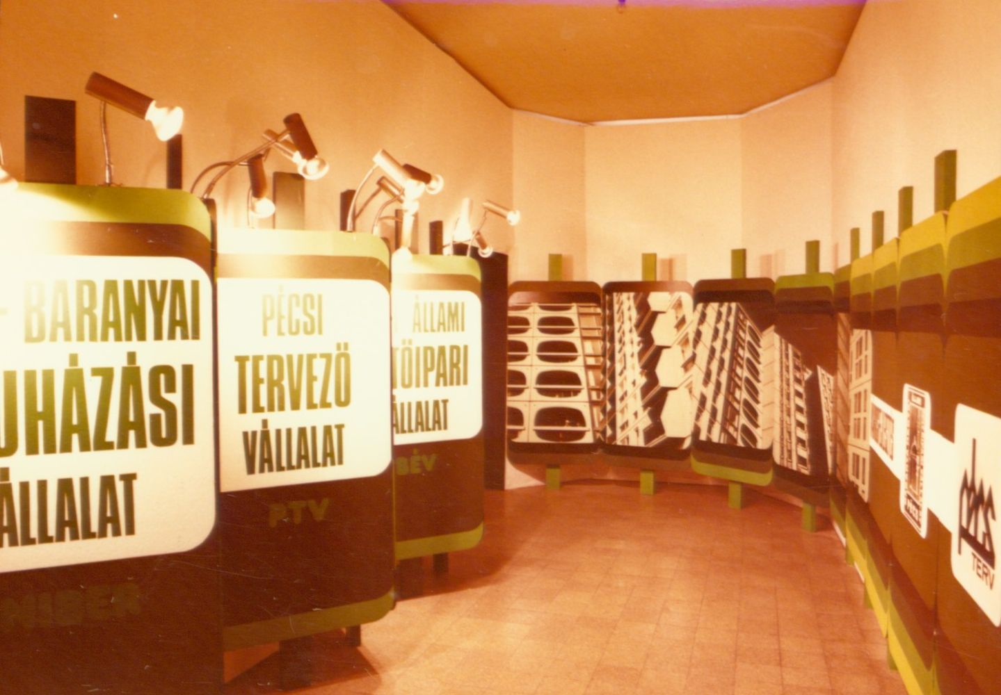 Pécs Pécsi Ipari vásár 1977. PTV Kiállítás