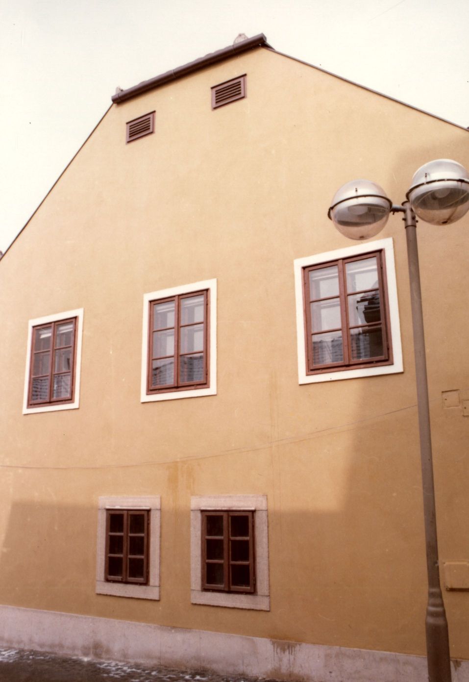 Pécs Sallai utcai házfelújítás